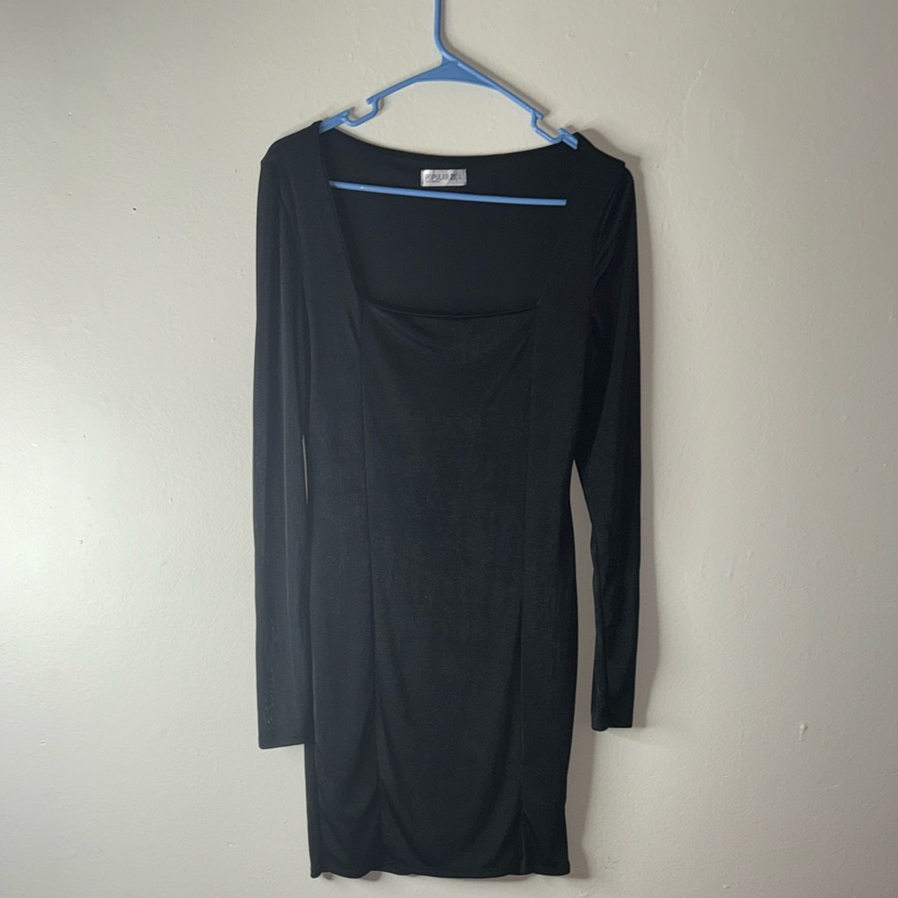 Elegant Black Long-Sleeve Dress